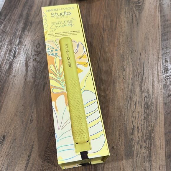 Almost Famous Studio Series Yellow Hair Straightener Endless Summer Past… Endless Summer 1.25 main image 3